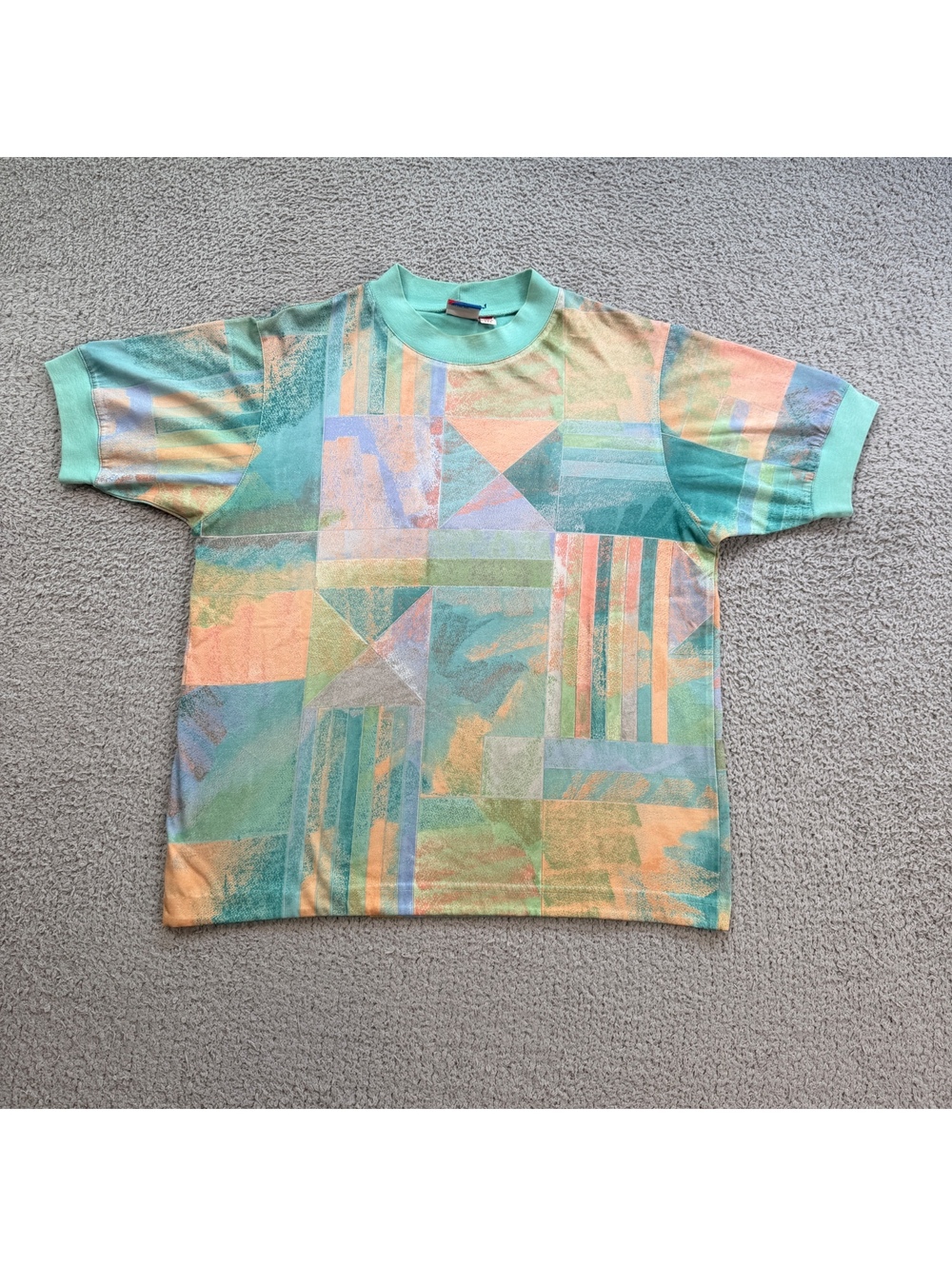 Vintage 90s Tail Made in USA Abstract All Over Print Geometric Pastel T Shirt M